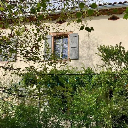 16 Bis-gîte-hôtel-appartement *
