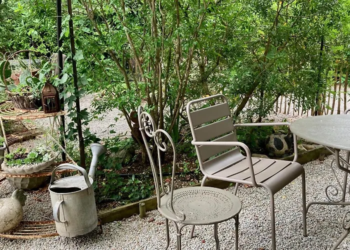 16 Bis-gite-hotel-appartement Marssac-sur-Tarn