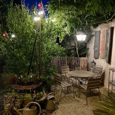 16 Bis-gite-hotel-appartement Marssac-sur-Tarn