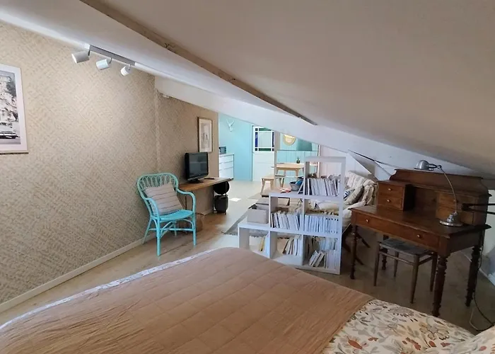 16 Bis-gite-hotel-appartement アパート